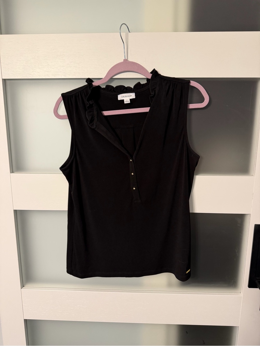 Calvin Klein Black Sleeveless Ruffle-Neck Buttoned Camisole